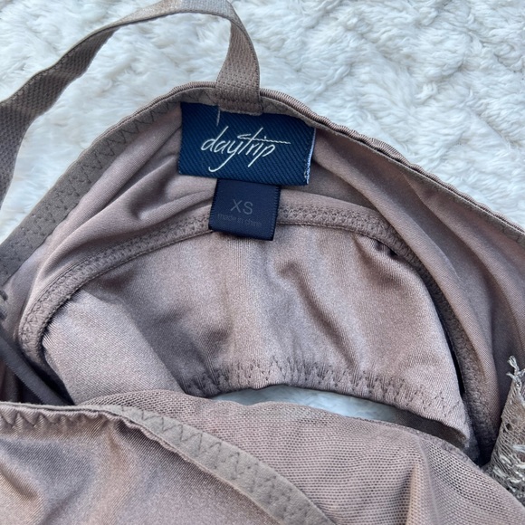 Daytrip Bralette Elegant Satin Lace Trim Lightly Lined Wireless XS Mocha - Picture 4 of 6